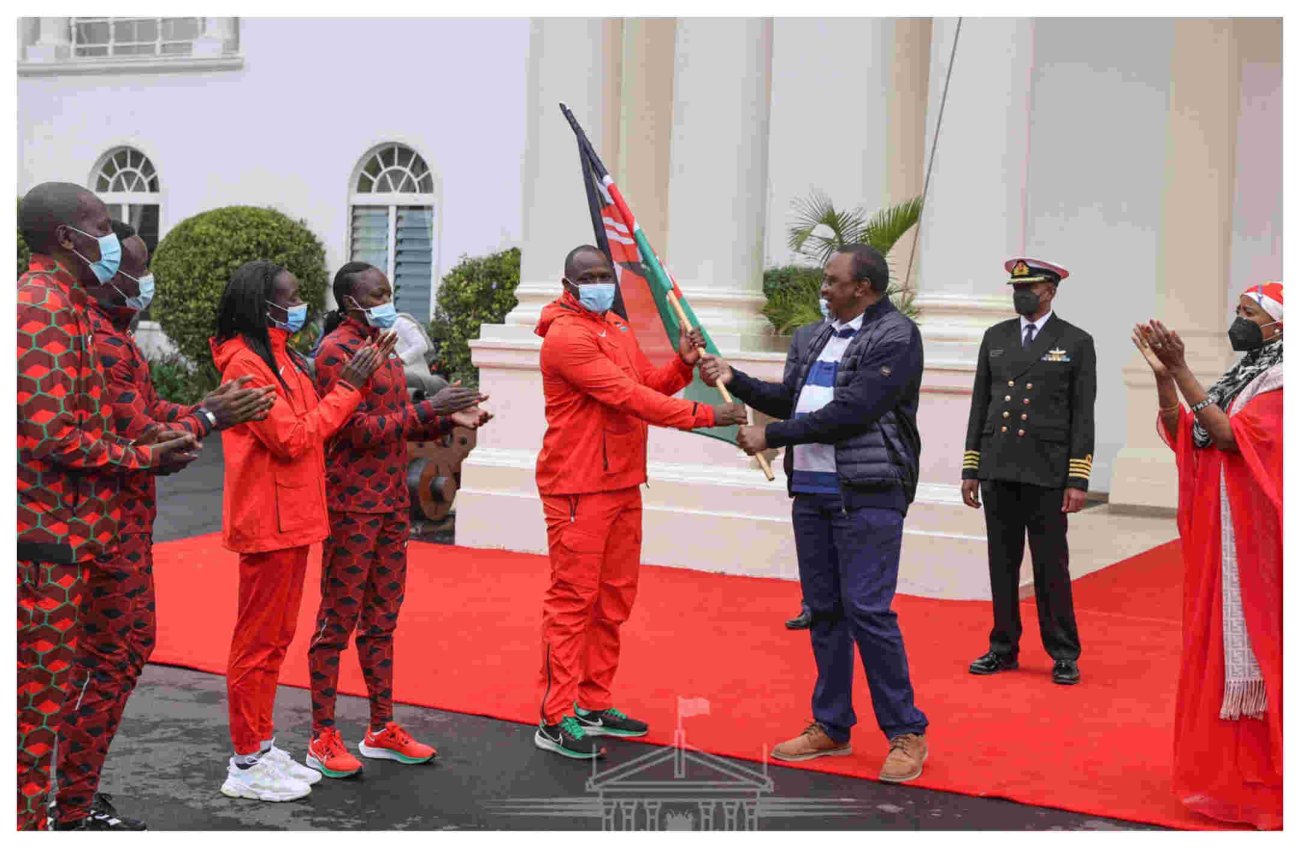 Uhuru Flags Off Kenyan Team to the World Athletics Championships in Oregon, USA
