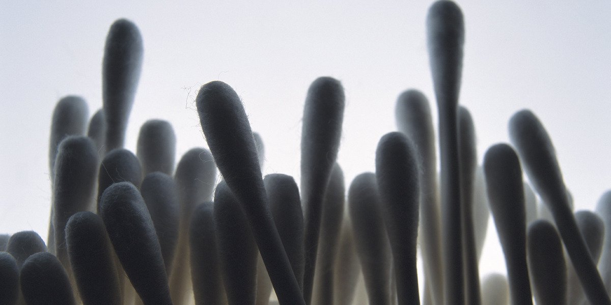 Medical Experts Warn Against Using Cotton Swabs for Ear Cleaning