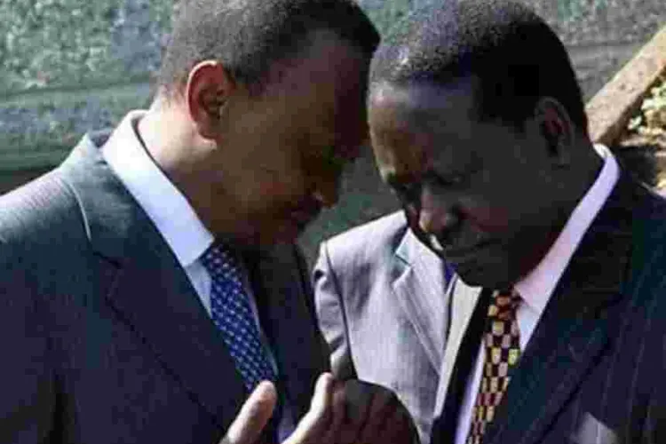 Raila Narrows Gap on President Uhuru in New Poll