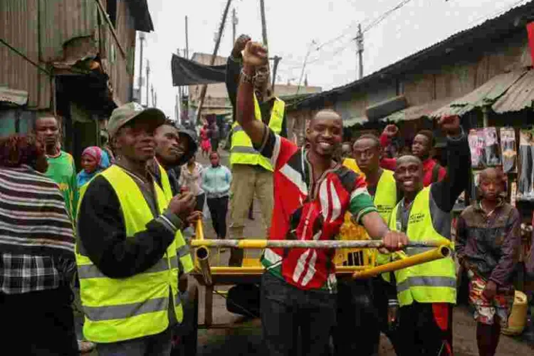 Boniface Mwangi Concedes Defeat As Jaguar Appears Headed for Victory in Starehe