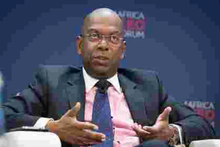 Safaricom CEO Bob Collymore Warns Politicians against Attacking His Employees