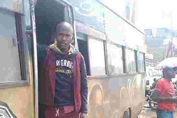 Nairobi Matatu Conductor Earns Praise after Returning Lost Sh30,000 to a Commuter 