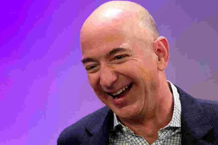 Amazon's Jeff Bezos Displaces Bill Gates as World's Richest Person in Modern History 