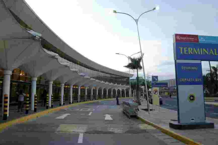  Kenya Airways to Take Over Running of JKIA from KAA