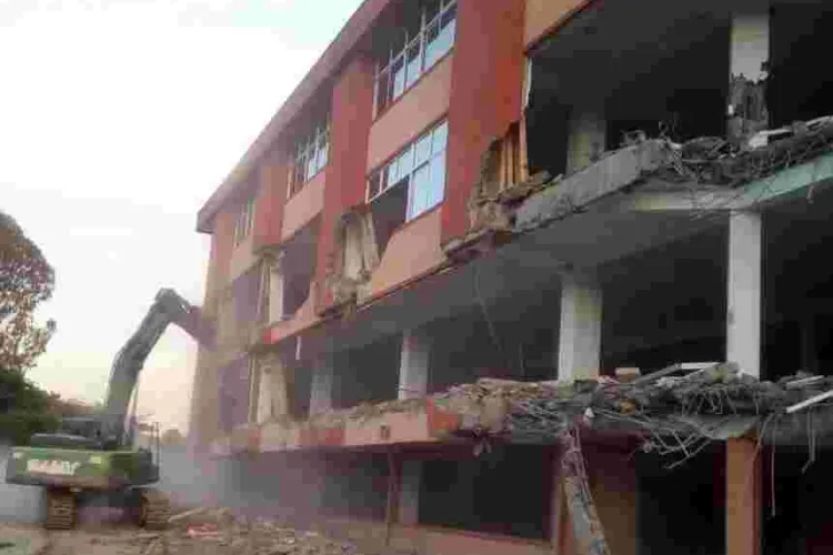 Nairobi Governor Sonko Sends Home Official Who Approved Construction of Demolished South End Mall