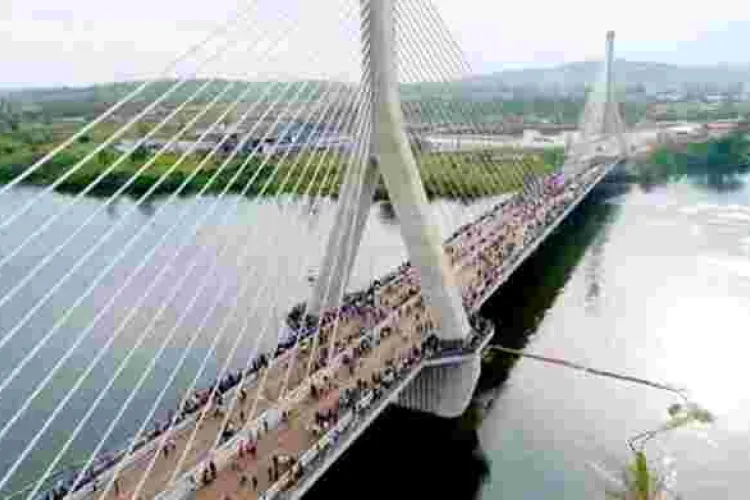 Uganda Unveils 525m-Long $112 Million Iconic Bridge Across River Nile 