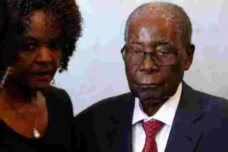 Ailing Former Zimbabwe President Robert Mugabe Unable to Walk, Under Medical Care in Singapore 