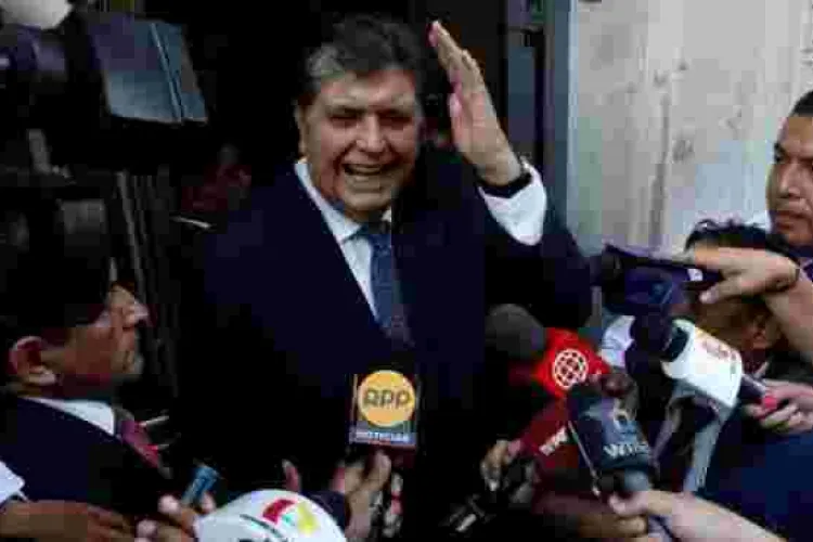 Former Peru President Alan Garcia Shoots Himself as Police Try to Arrest Him over Bribery Allegations