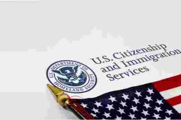 554,475 Permanent Residents Became US Citizens in First 3 Quarters of 2018