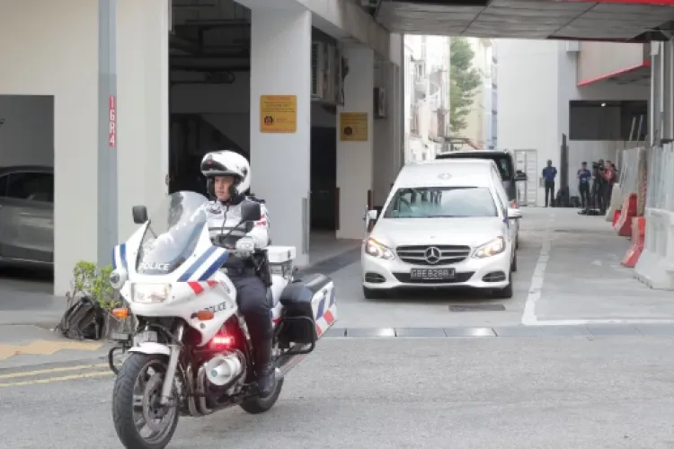 Robert Mugabe Given VIP Escort in Singapore as Body is Airlifted to Zimbabwe