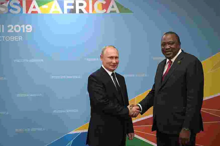 Russia President Putin Courts Kenya with Arms, Energy Deals in Meeting with Uhuru