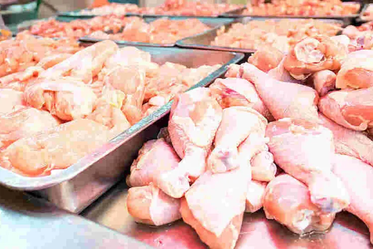 Kenyan Farmers Cry Foul as US Chicken Imports Flood Kenyan Market