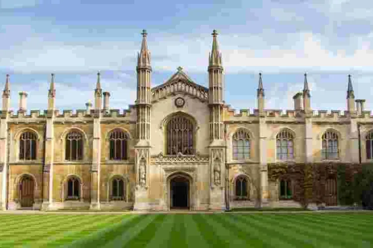 Kenyan Students Invited to Study in the UK as Application Window Opens