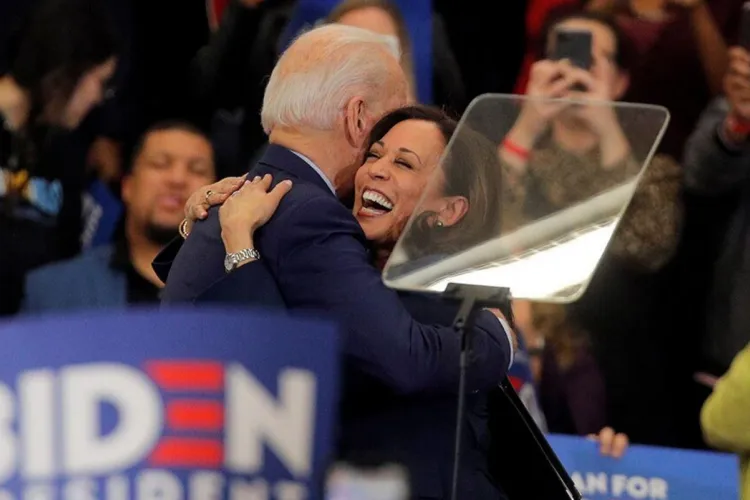 Joe Biden Picks Kamala Harris as His Running Mate