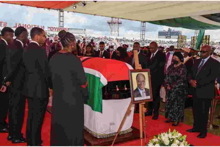 Uhuru, Leaders Pay Glowing Tributes to Kibaki at His State Funeral Service 