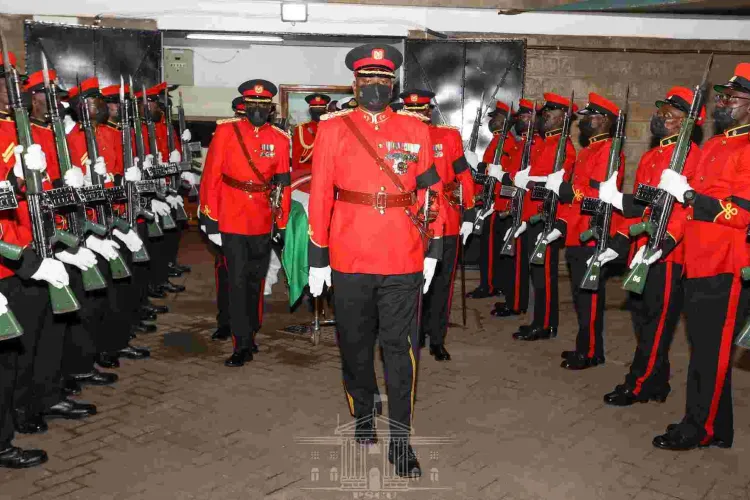 Why Kibaki Will Receive a 19-Gun Salute and Not 21