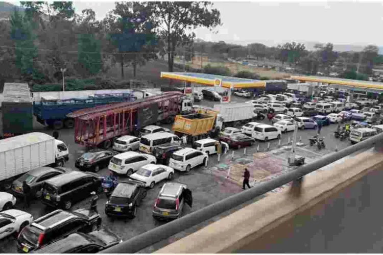 Kenya Gov’t Promises to Address the Ongoing Fuel Crisis within 72 Hours