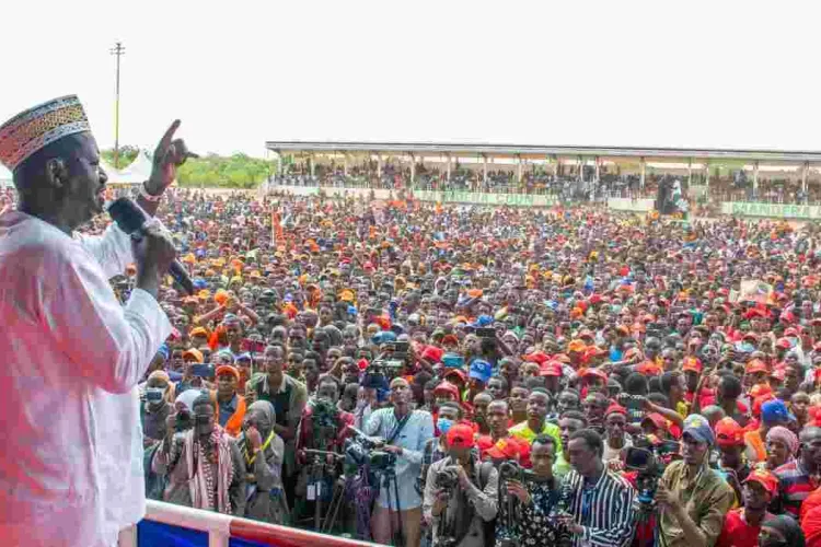 Raila Pledges to Reopen Kenya-Somalia Border If Elected President 