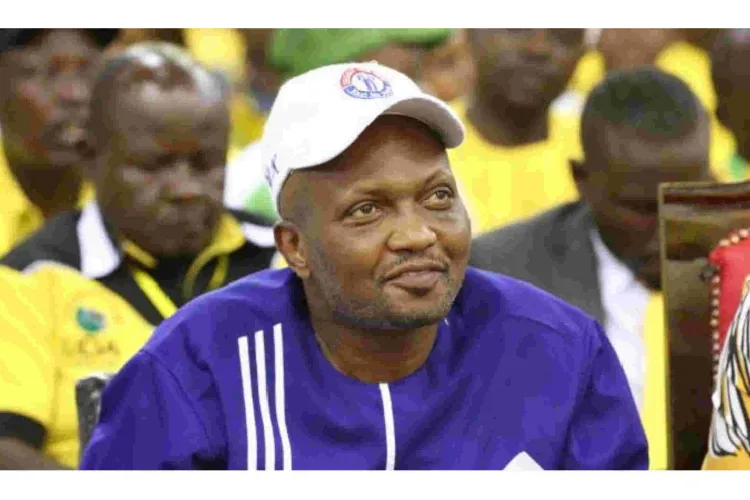 UDA Leaders Hire and Transport Crowds to Appear Popular in Mt Kenya Region, Moses Kuria Says  