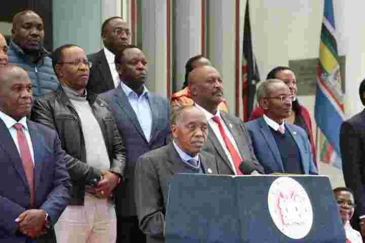 Transition Team Announces Swearing-in Date of President-Elect Will Be a Public Holiday