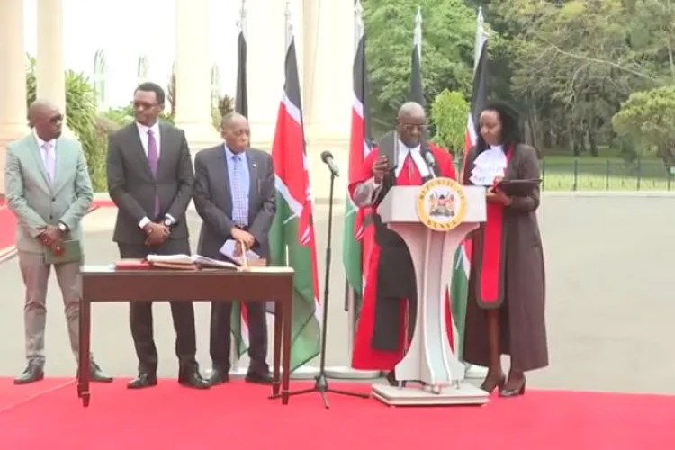 Ruto Presides over the Swearing-in of Six Judges Rejected by Uhuru