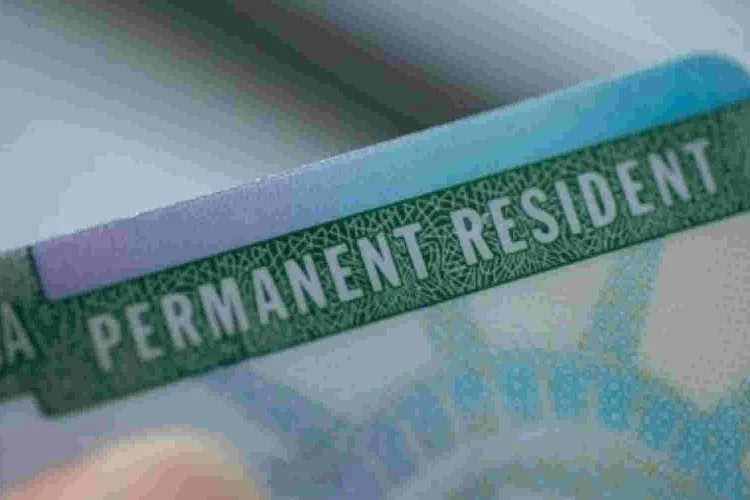 USCIS Increases Automatic Extension Period for Certain Green Card Renewal Applicants 