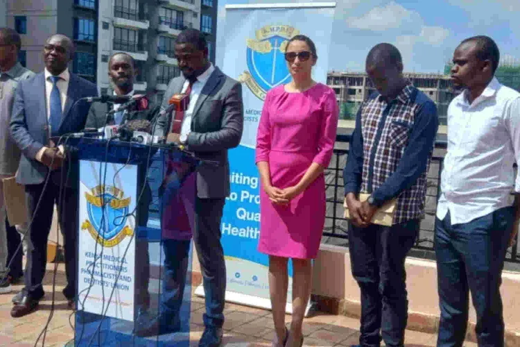 Kenyan Doctors Issue a 30-Day Strike Notice 
