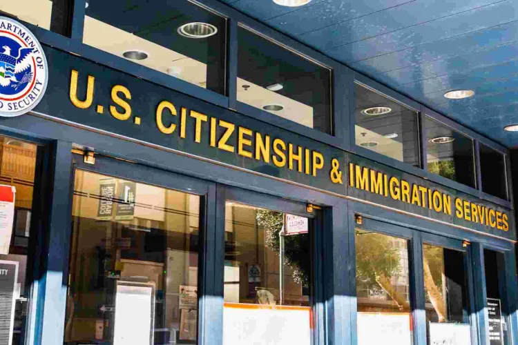 USCIS Announces Trial for New Naturalization Test