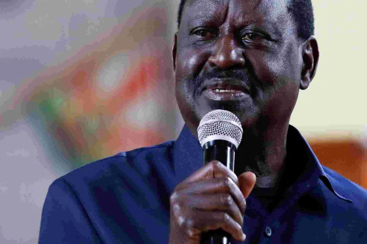Raila Warns of Ruto's Plan to Suffocate Hustlers 