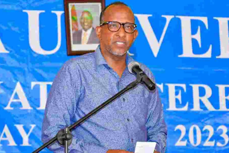 Ruto Most Eloquent Orator in Kenya - Duale Says After Paris Cheers