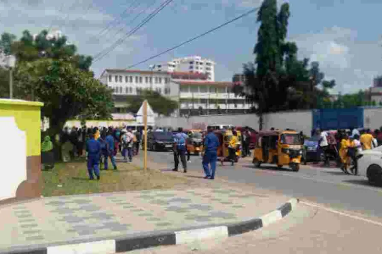 Police Lob Teargas as UDA Delegates Clash in Mombasa Meeting 