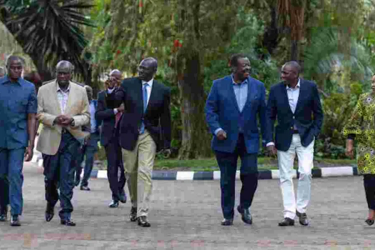 Ruto Intensifies Mt Kenya Tour With a Series of Projects