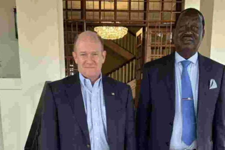 Raila Holds Talks With US Senator Who Brokered Handshake With Uhuru