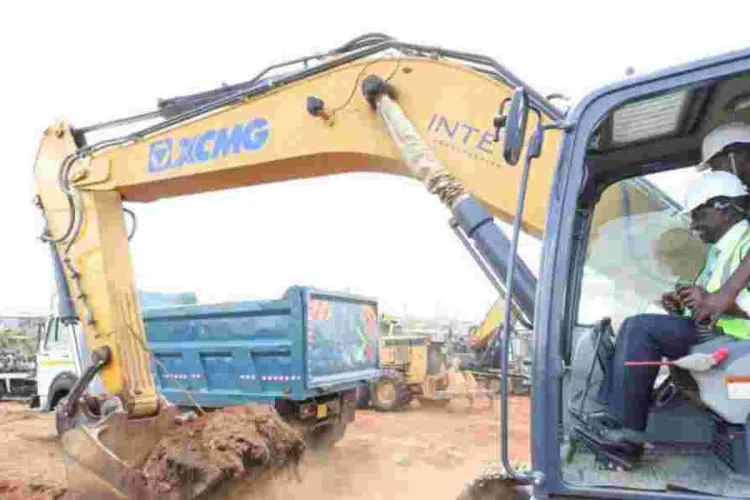 Bulldozers Descend on Palatial Homes in Mavoko After Ruto Gives Green Light