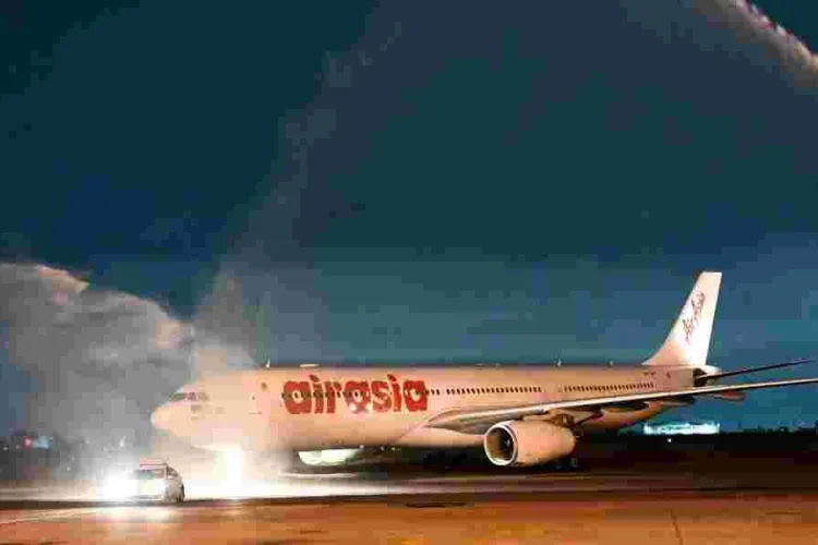 Kenya Welcomes Inaugural AirAsia X Flight with Traditional Water Salute at JKIA