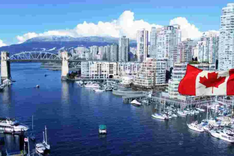 Kenyan Immigrant Rose Mideva Shares Challenges of Life in Vancouver, Canada