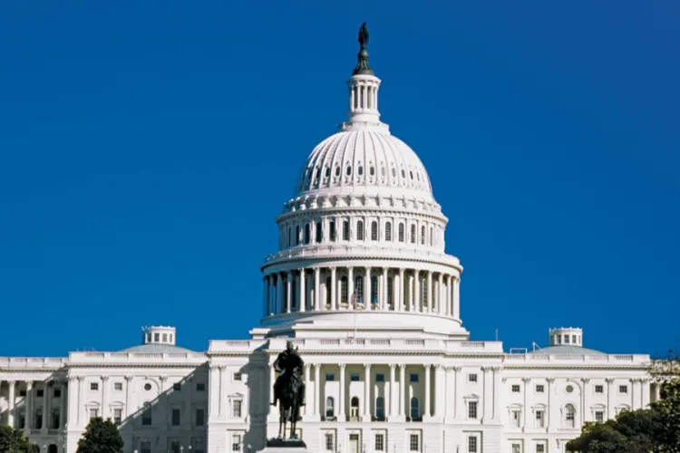 Congress Tightens Detention Rules for Immigrants Accused of Theft in the US 
