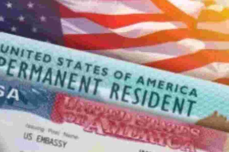 Can I Work While My Green Card is Pending?