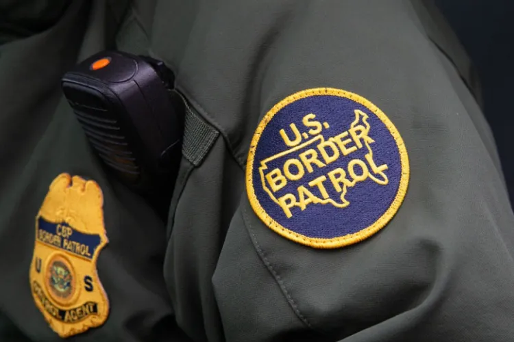 Former Border Patrol Agent Pleads Guilty to Forcing Female Migrants to Undress