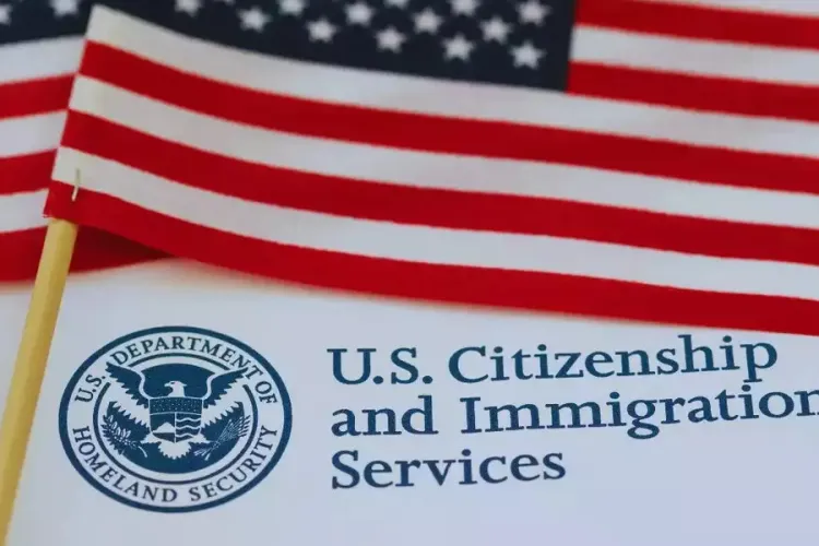 US Immigration Authorities Consider Wider Social Media Monitoring for Applicants