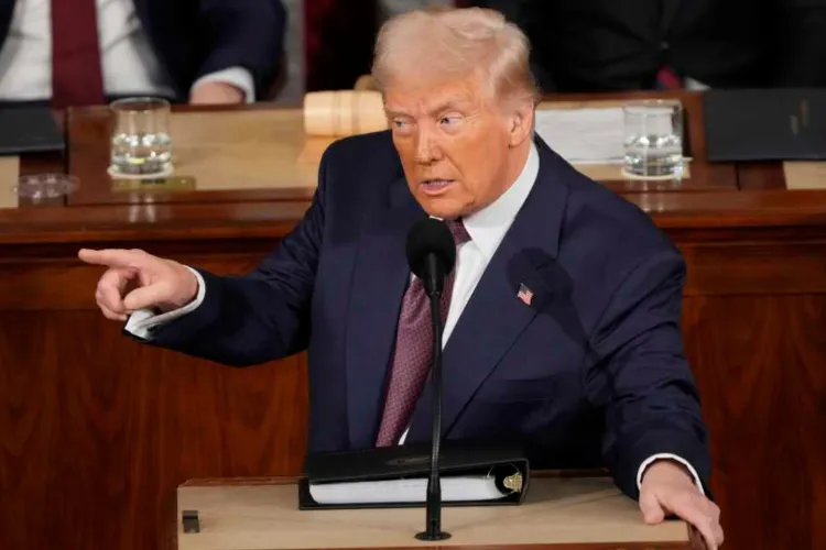 Trump Administration Suspends Green Card Processing for Refugees and Asylees