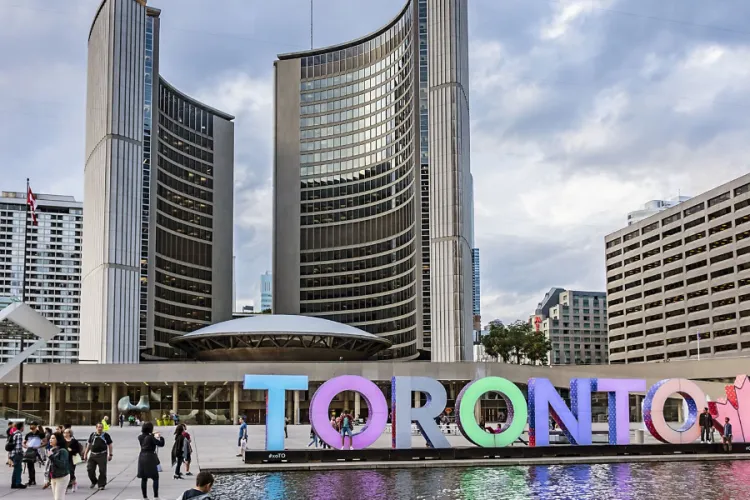 Who Can Apply for Canada’s 2025 Parent and Grandparent Sponsorship Program?