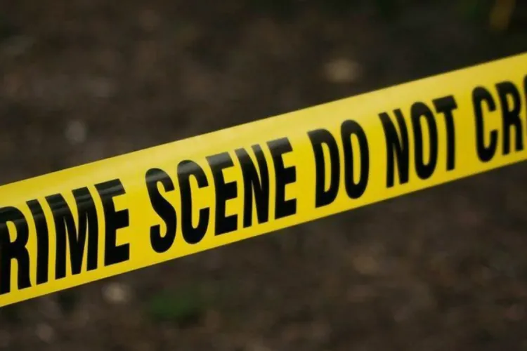 Man on the Run After Reportedly Killing Siblings Using Scissors