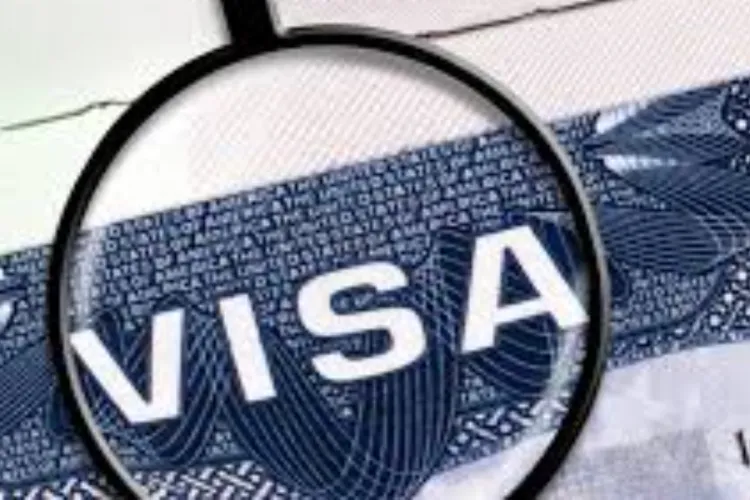 F-1 Students and H-1B Workers Lose Access to the US Visa Dropbox Programme