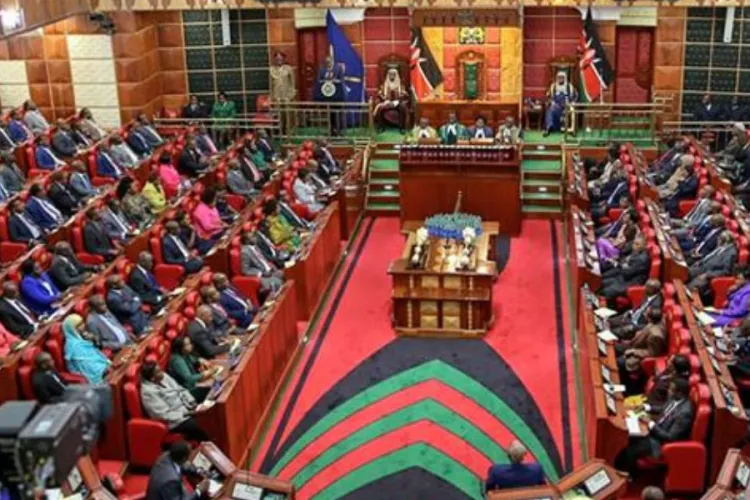 Senators Call for Certificate of Good Conduct to Be Valid for Life