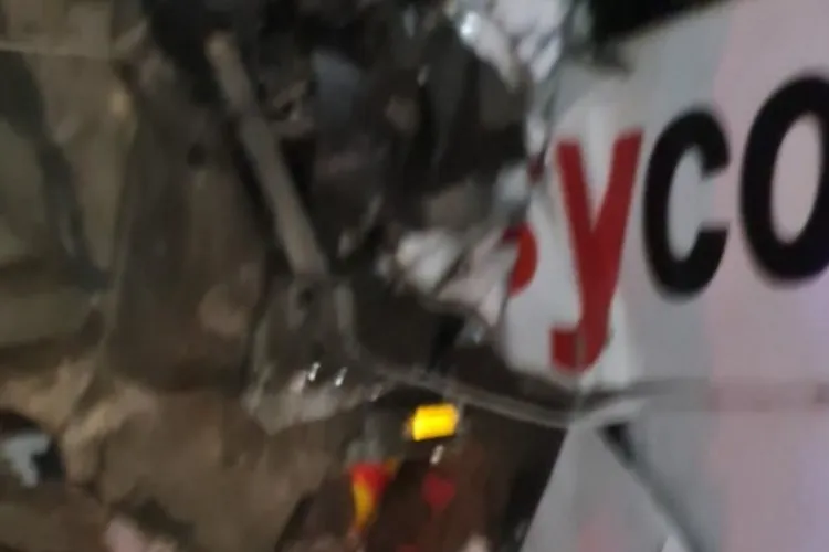 28 Injured as Easy Coach Bus Crashes Into Trailer in Salgaa