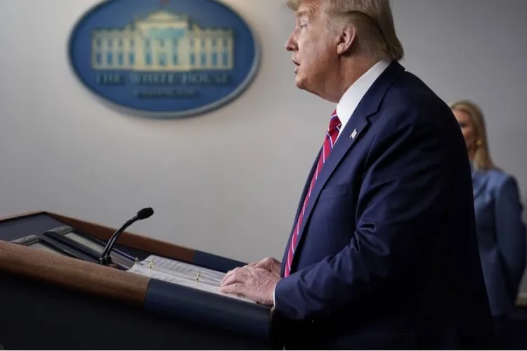 Trump Says He Wants Authority to Denaturalize Naturalized US Citizens