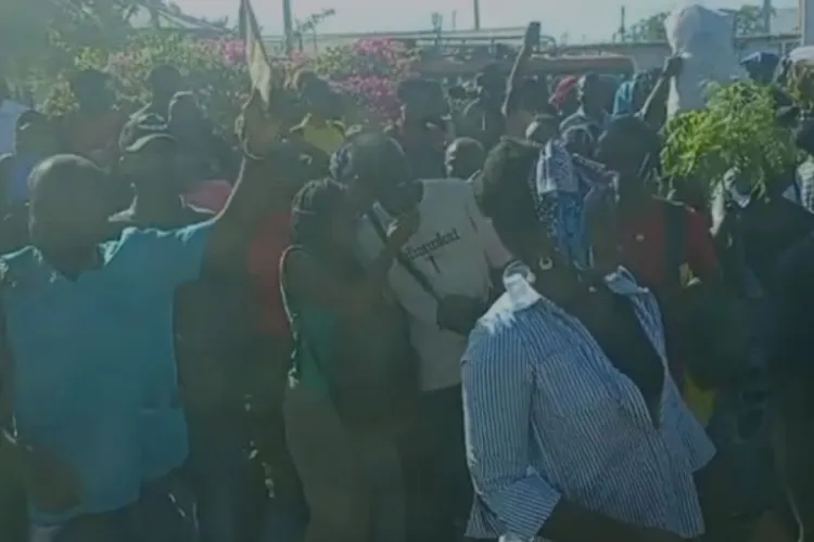 Protests Erupt in Haiti as Crowds Attempt to Halt Kenyan Police Withdrawal