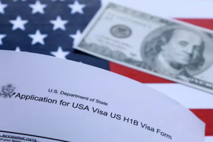 US May End 60-Day Grace Period for H-1B Workers After Job Loss
