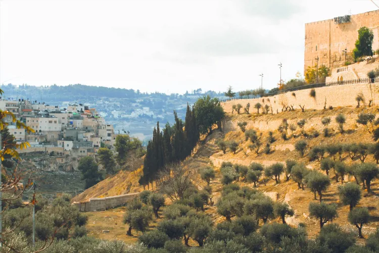Israel Orders UK to Shut East Jerusalem Consulate Amid Deteriorating Relations